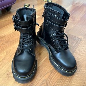 DR. MARTENS / 1460 8-Eye Bex Buckle Boot